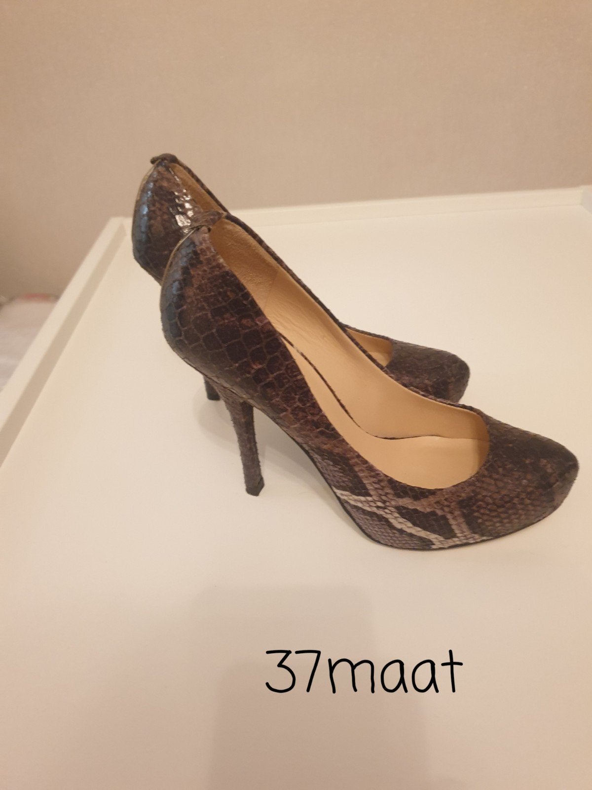 Guess pumps met slangenprint - Maat 37, Pumps, Guess, Bruin, Ophalen of Verzenden