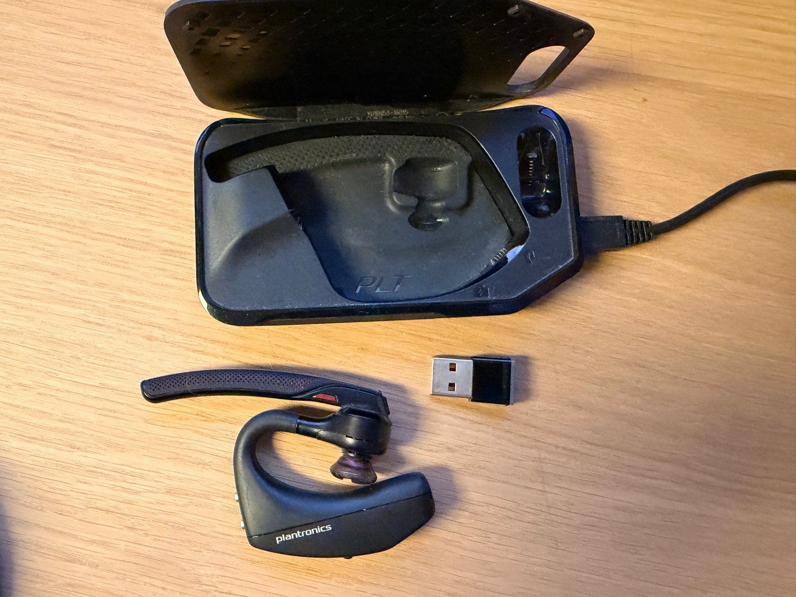 Plantronics Voyager 5200 UC Bluetooth Headset, In-ear, Gebruikt, Mute-functie, Ophalen of Verzenden