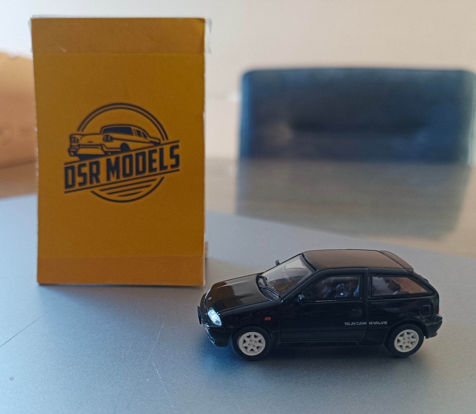 BM Creations 1:64 Suzuki Swift GTi 1989, Hobby en Vrije tijd, Auto, Ophalen of Verzenden, Zo goed als nieuw, D