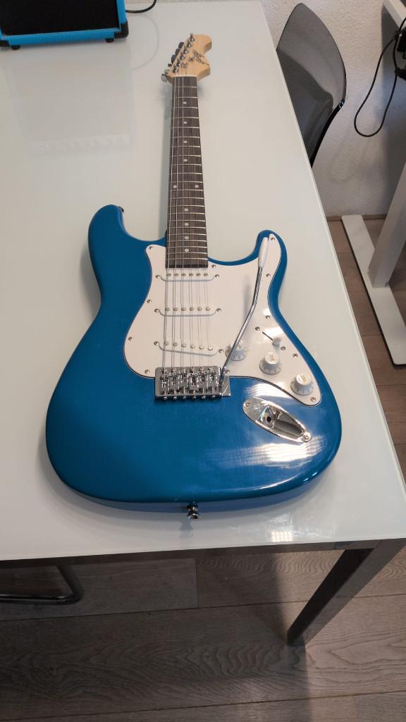 Johnny Brook Electric Guitar Starter Set & 20W Amp – Blue, Overige merken, Met versterker, Ophalen of Verzenden, Zo goed als nieuw