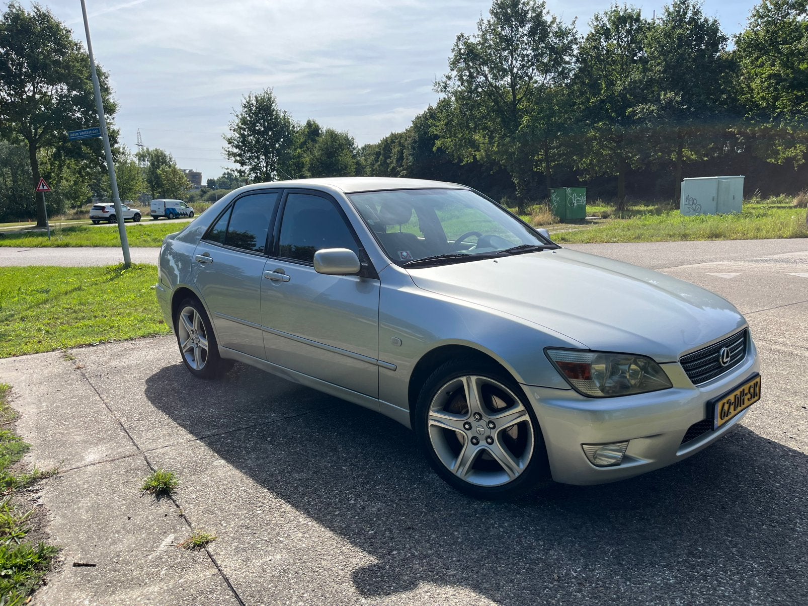Lexus IS 200 2.0 AUT 1999 Grijs, Automaat, 1345 kg, Zwart, 1200 kg