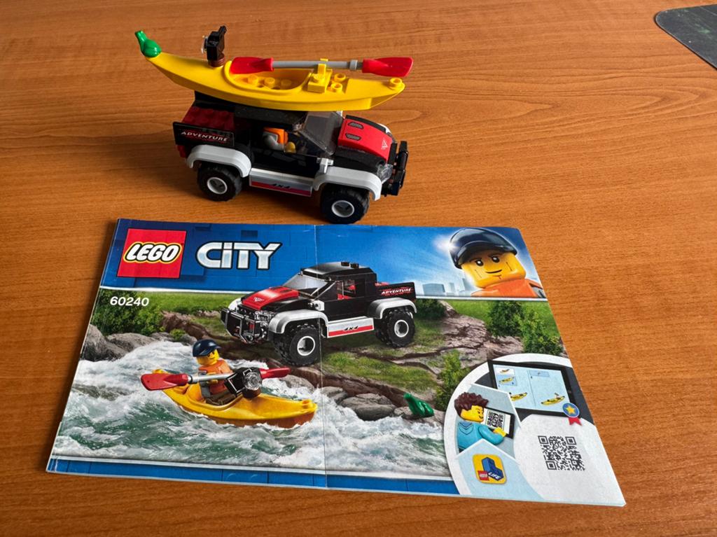 LEGO City 60240 - Kajak avontuur., City, Lego, Ophalen of Verzenden, Zo goed als nieuw