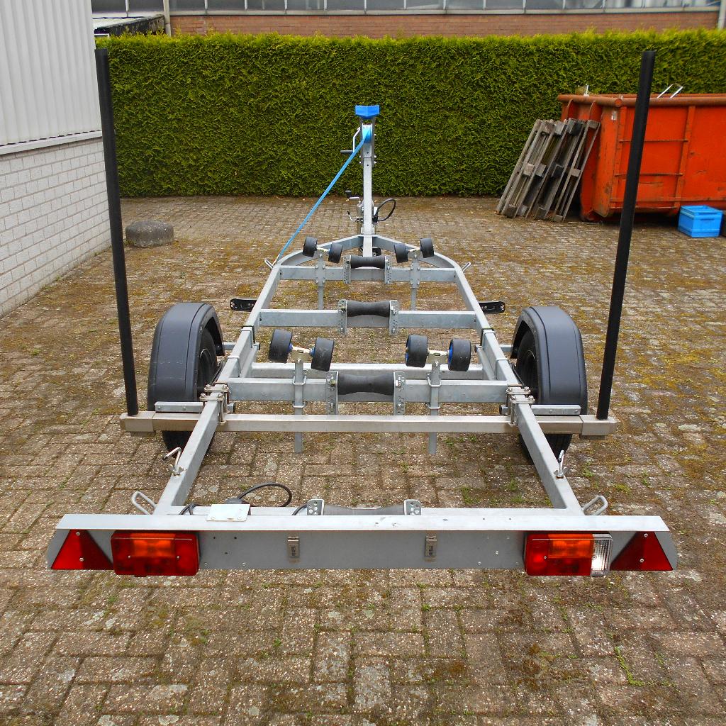 BOOTTRAILER merk KALF BOOTLENGTE TOT 6 METER, Watersport en Boten, Ophalen, Zo goed als nieuw