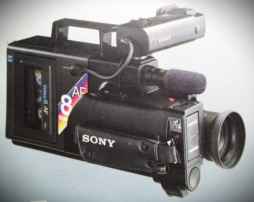 Sony Handycam CCD V8 AF~Incl.Aver Media Ezmaker en Koffer, Audio, Tv en Foto, Ophalen, Hi 8, Camera