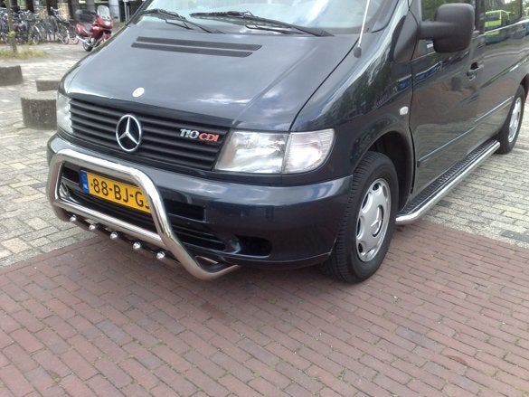 Mercedes-Benz Vito W638 Sidebars met aluminium traanplaat