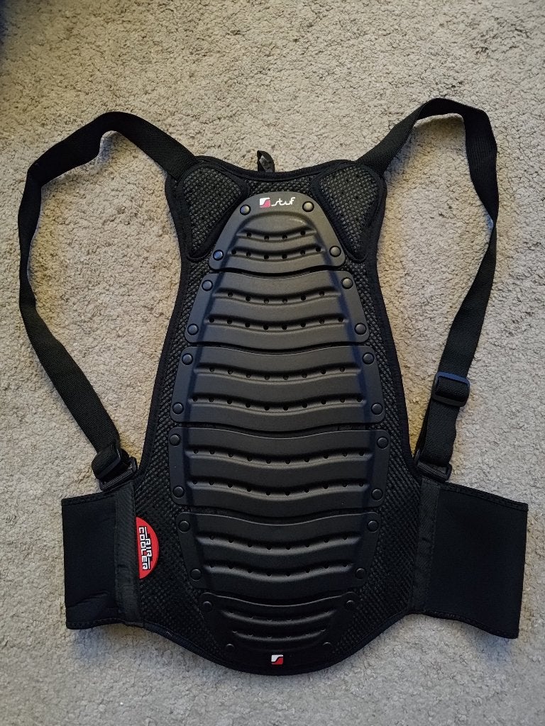 Stuf rugprotector snowboard/ski – maat M – zo goed als nieuw, Sport en Fitness, Ophalen, Zo goed als nieuw, Helm of Bescherming