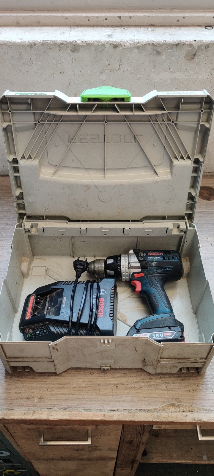 Bosch professional 18v + lader en accu in Festool systainer, Ophalen of Verzenden, Boor- en Schroefmachine
