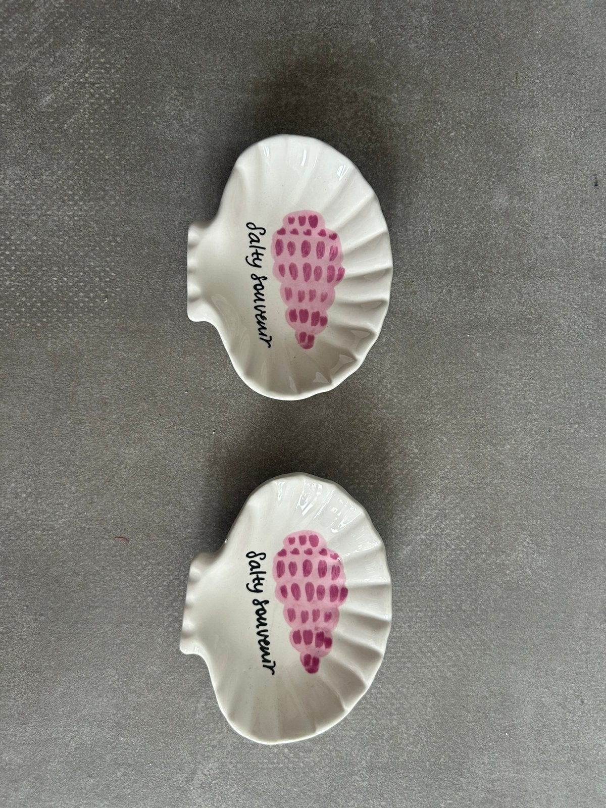 Twee nieuw schaaltjes in vorm van schelp van Blond Amsterdam, Ophalen of Verzenden, Nieuw, Aardewerk, Blond Amsterdam