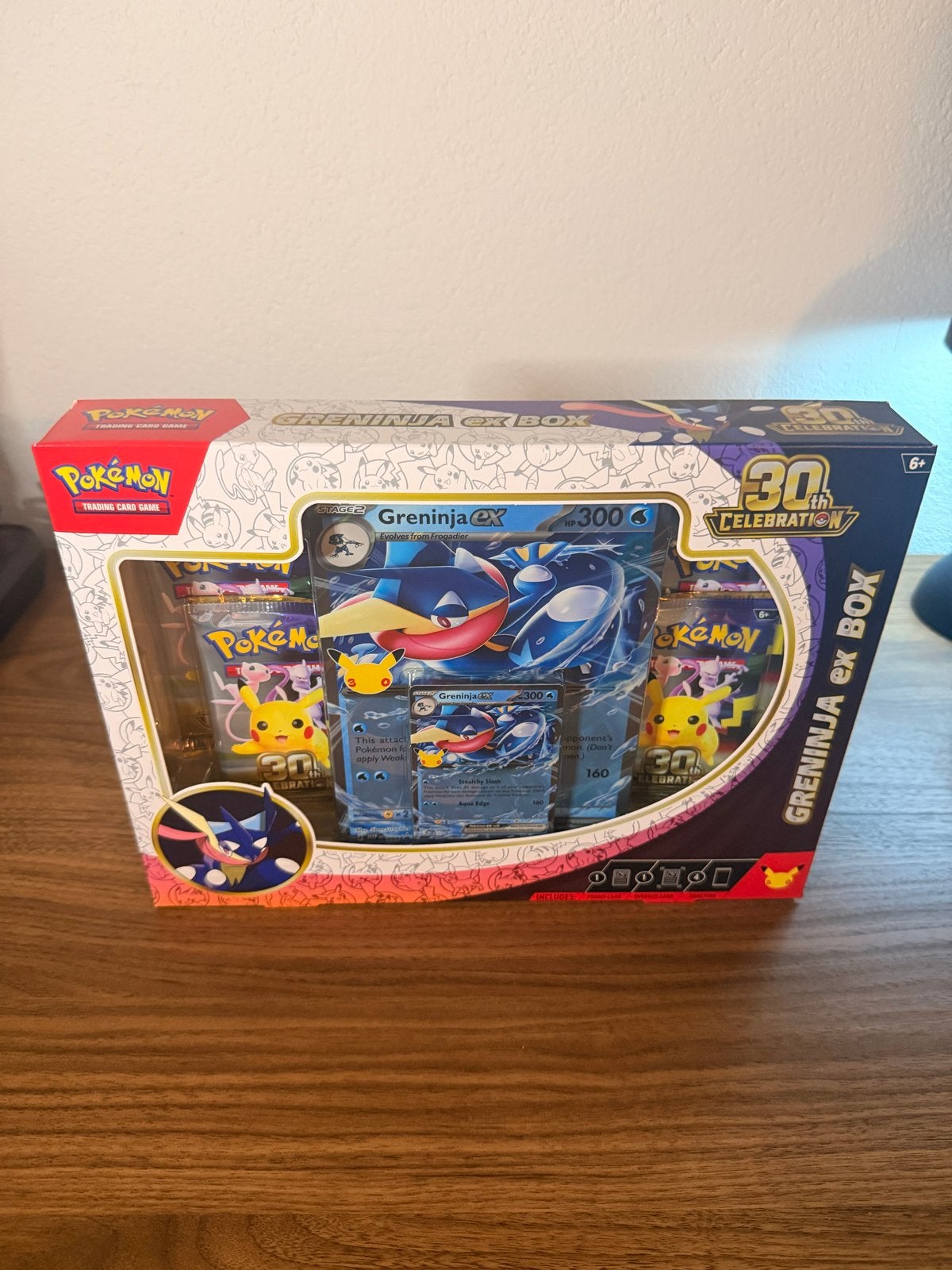 Pokémon 30th Celebration Greninja ex Box, Ophalen of Verzenden, Nieuw, Overige typen, Foil
