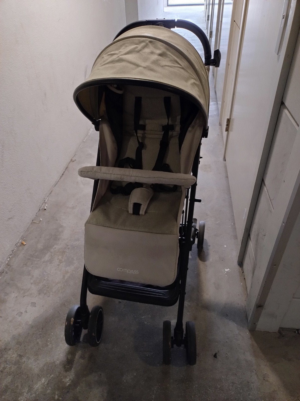 Compacte en opvouwbare kinderwagen - Cam Compass, Kinderen en Baby's, Kinderwagens en Combinaties, Gebruikt, Ophalen, Kinderwagen