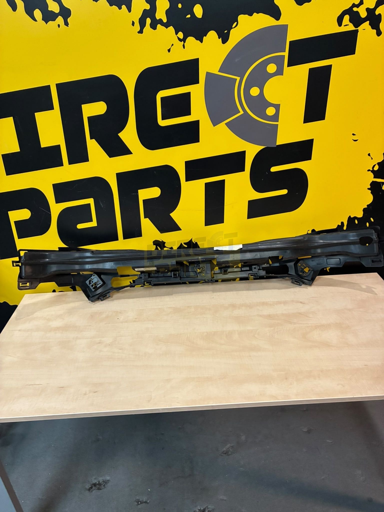 Volvo V40 (9/12-7/20) voorbumperbalk foam Origineel! 3128374