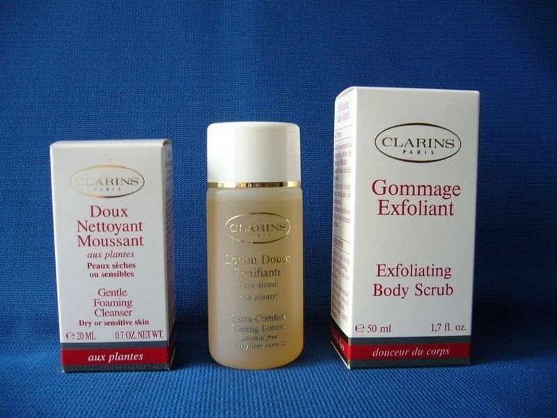 Clarins Cleanser en Lotion Douce, Ophalen of Verzenden, Nieuw, Gehele gezicht, Reiniging