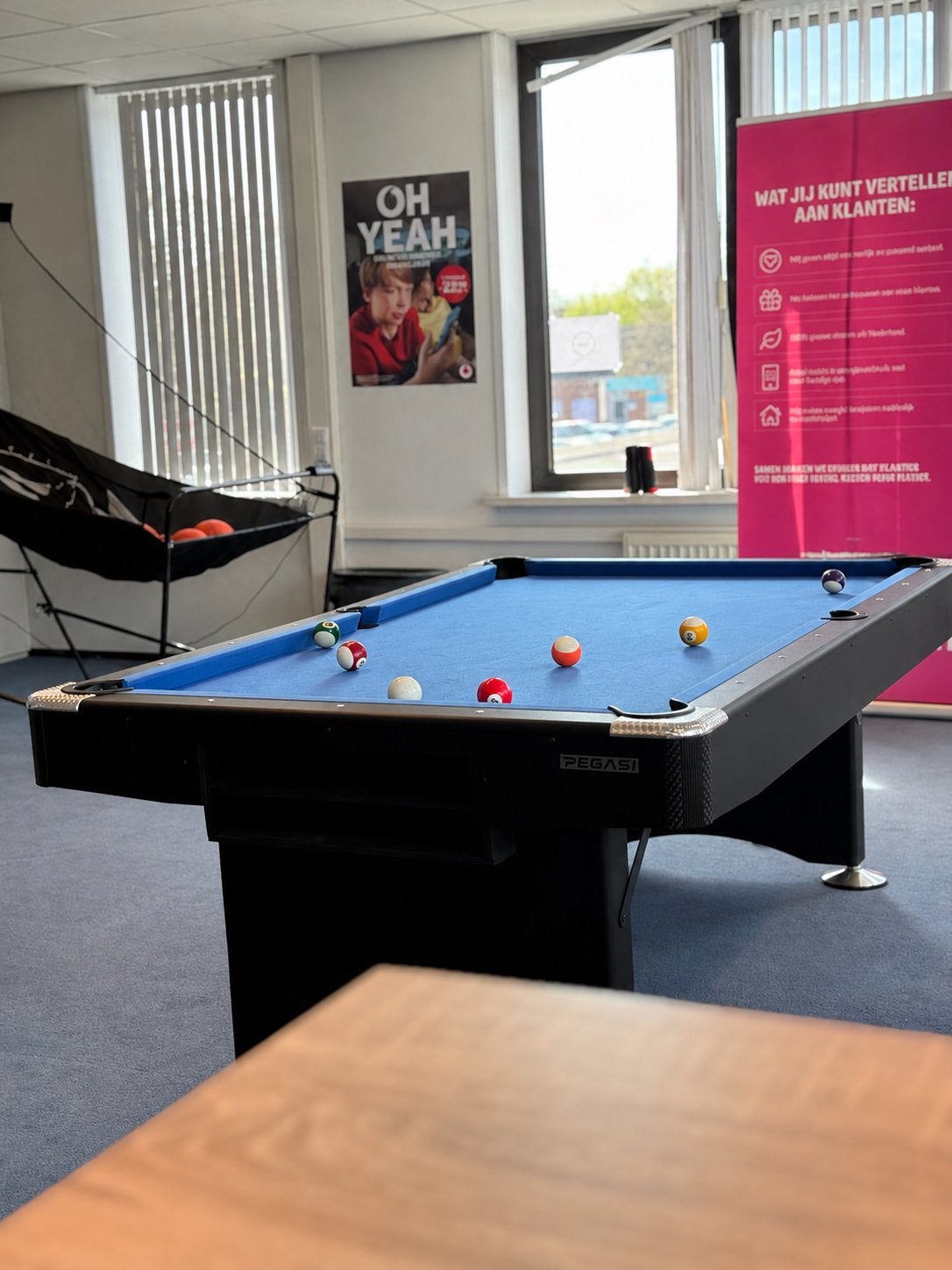 SCHERPE PRIJS WEG IS WEG Pooltafel Pegasi zo goed als nieuw, Sport en Fitness, Ophalen, Zo goed als nieuw, Pooltafel