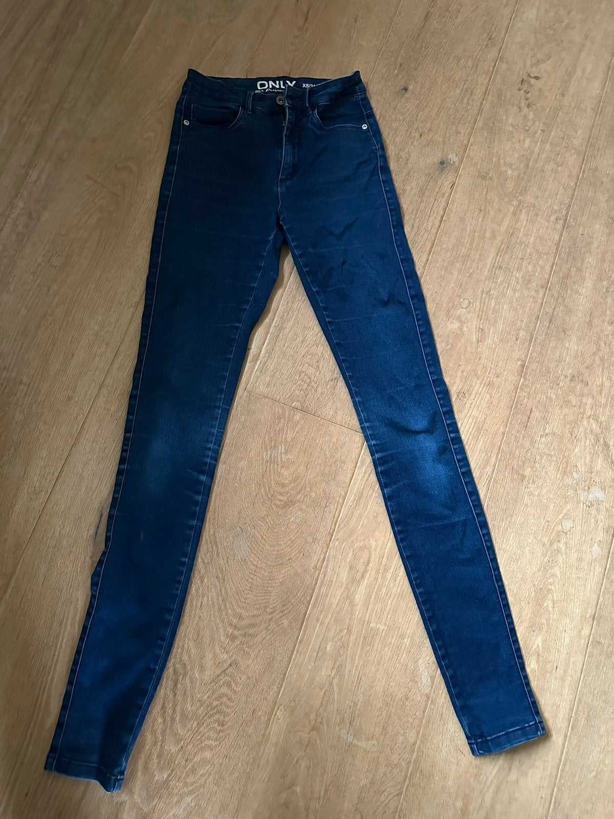Skinny jeans, Only, mt XS (34), Ophalen of Verzenden, Gedragen, Blauw, W27 (confectie 34) of kleiner