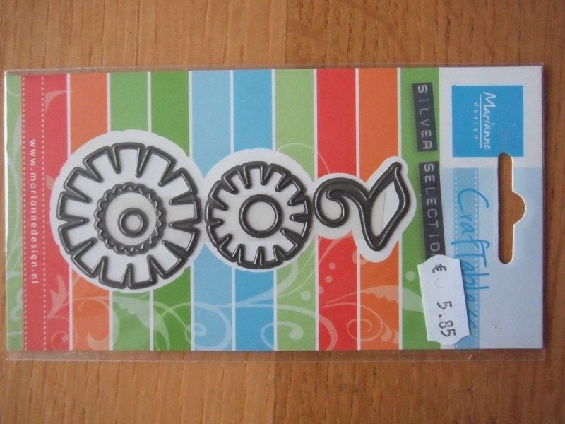 Nieuwe snijmallen set Marianne Craftables - CR1357, Hobby en Vrije tijd, Ophalen of Verzenden, Nieuw, Overige thema's, Pons of Mal