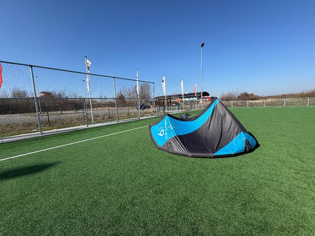 Ventum Xplore V2 9M / 12M, Watersport en Boten, Kitesurfen, Gebruikt, Kite, 12 m², Geen board, Ophalen