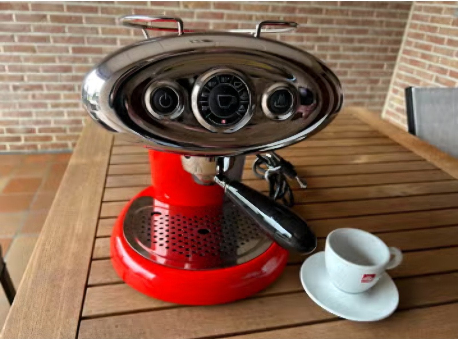 Mooie rode illy Francis Francis X7.1 Iperespresso, Koffiepads en cups, Koffiemachine, Ophalen of Verzenden, Zo goed als nieuw