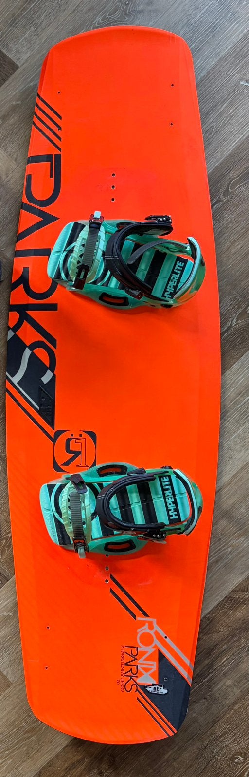Wakeboard Ronix Parks + binding/schoenen, Watersport en Boten, Wakeboarden, Ophalen, Gebruikt, Board en Schoenen