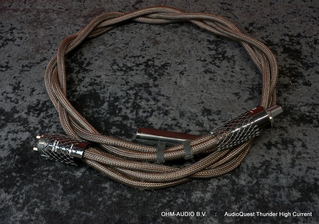 AudioQuest Thunder High-Current, Powercord, 1.5m, Compleet, Audio, Tv en Foto, Audiokabels en Televisiekabels, Zo goed als nieuw