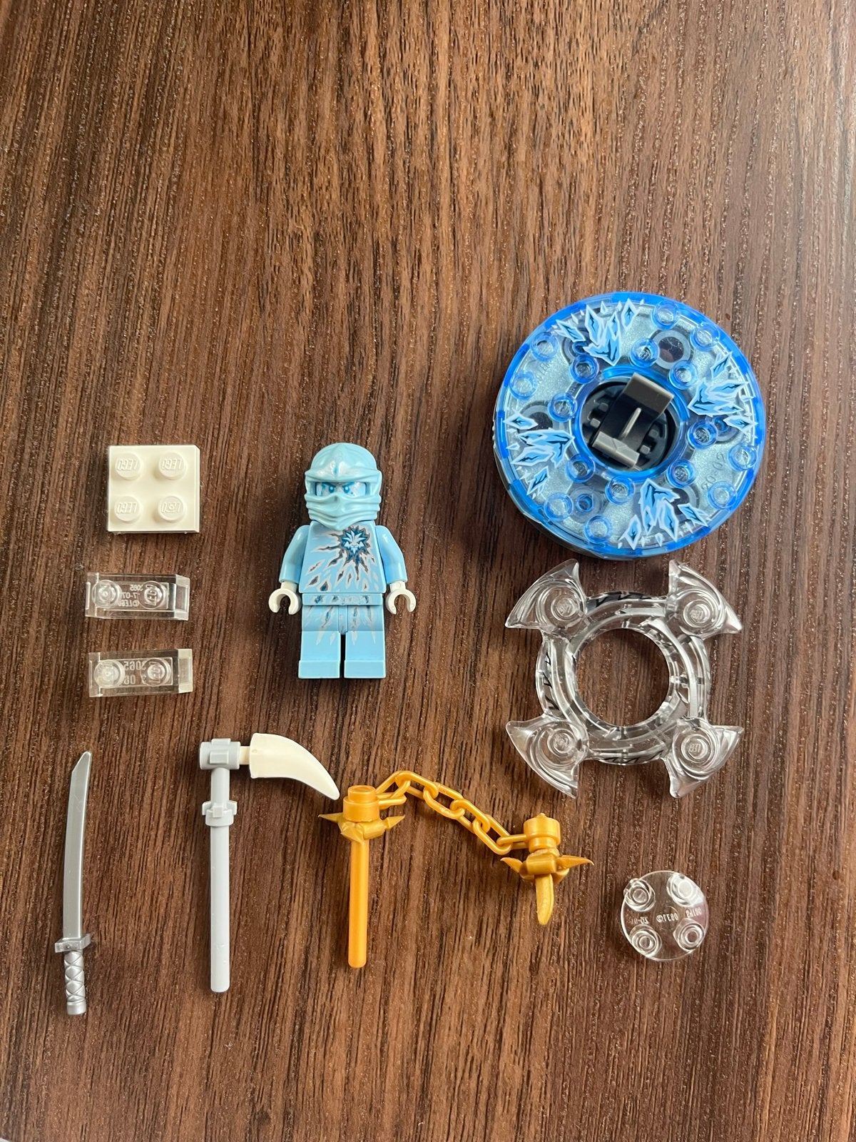 Lego Ninjago 9590 NRG Zane met accessoires, Ophalen of Verzenden, Zo goed als nieuw, Overige merken