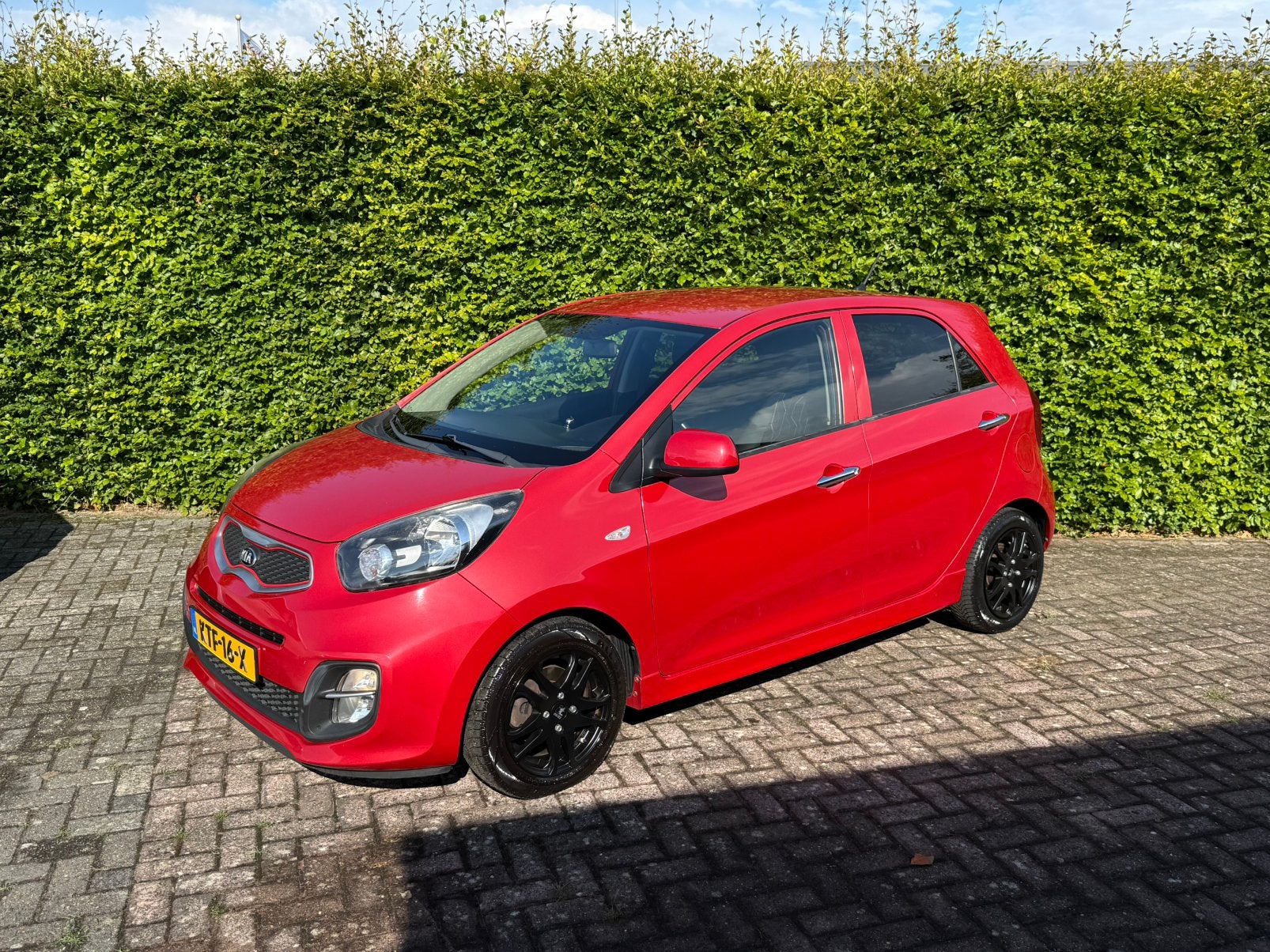 Kia Picanto 1.0 Rood 2015 Edition | ZUINIG | APK 02-‘28‼️, Auto's, Euro 5, Stof, 64 pk, Zwart