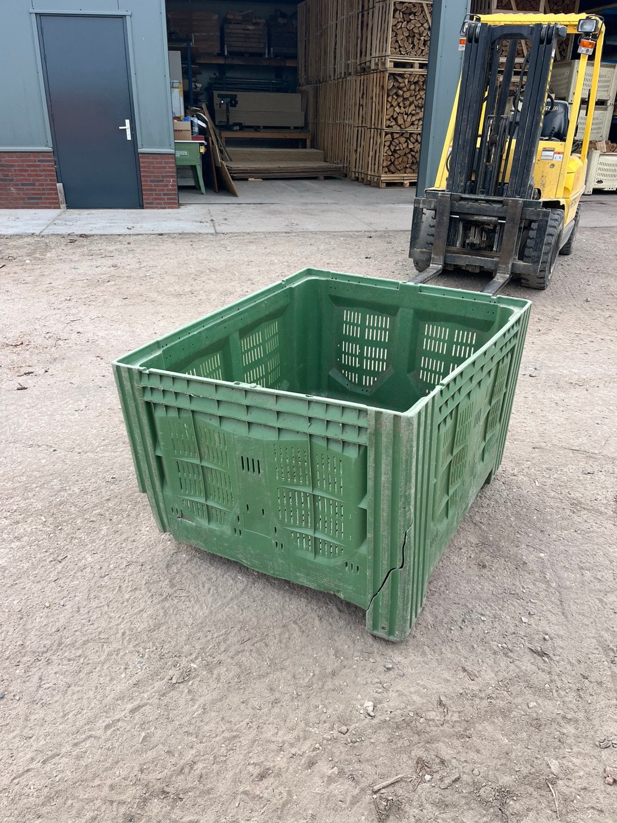 Plastic kist / slowfeeder / Palletbox 🐎, Ophalen, Zo goed als nieuw, Minder dan 35 cm