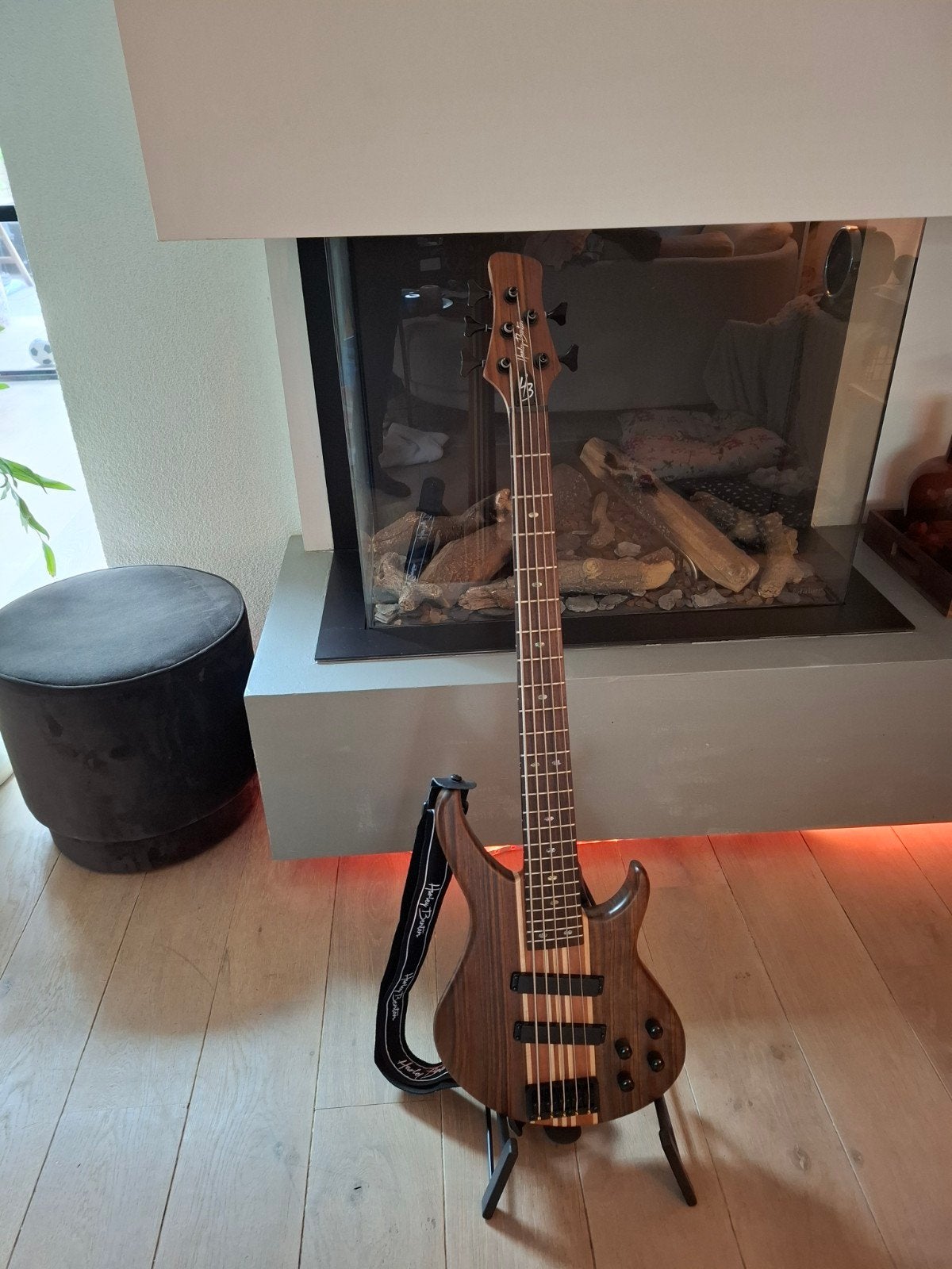 5-snarige basgitaar Harley Benton incl. NUX mp3 z.g.a.n.!, Ophalen, Zo goed als nieuw