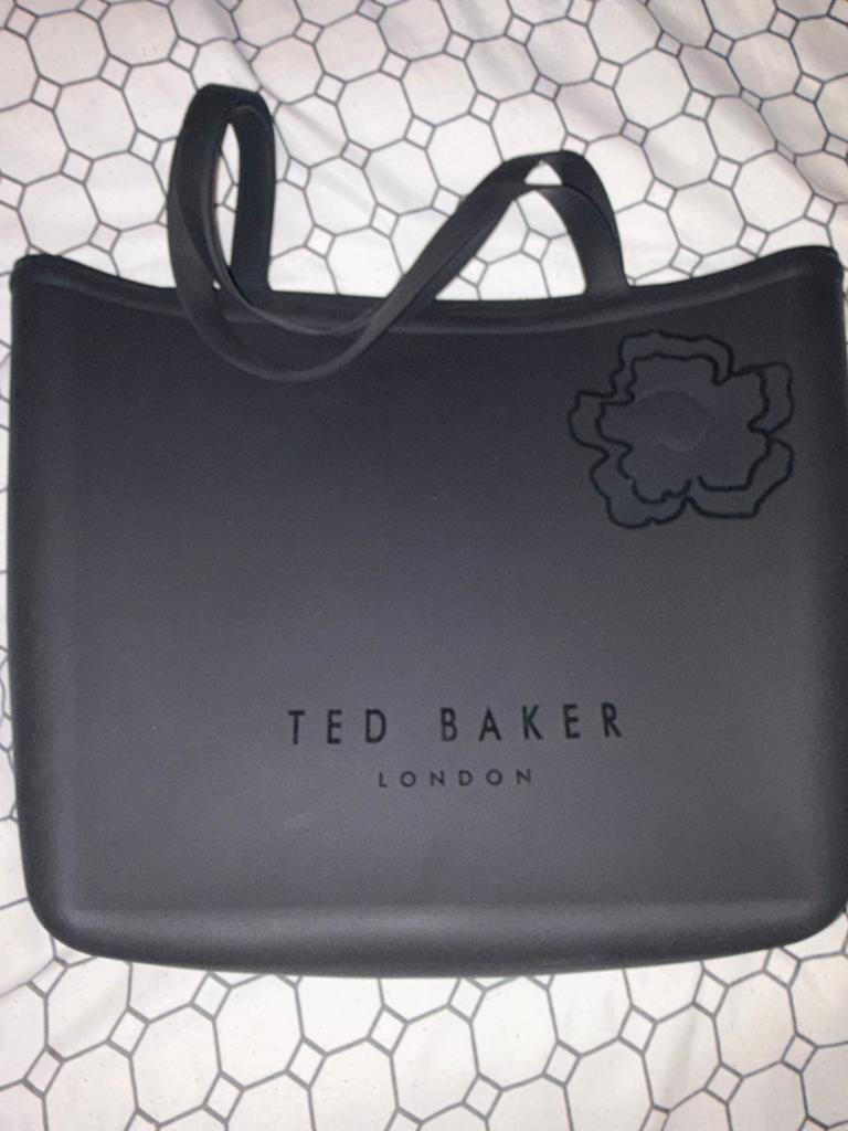 Ted Baker Shopper Zwart met Bloemdetail, Sieraden, Tassen en Uiterlijk, Tassen | Damestassen, Ophalen of Verzenden, Nieuw, Zwart