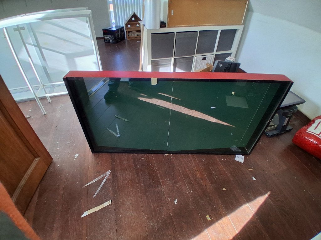 Grote vitrinekast 149x11x77 (lxdxh), Huis en Inrichting, Ophalen, Gebruikt, 100 tot 150 cm, Overige houtsoorten
