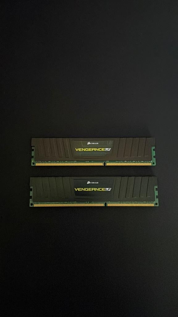2x8 gb ddr3 ram corsair vengeance lp 1600 mhz, DDR3, Ophalen of Verzenden, Zo goed als nieuw, Desktop