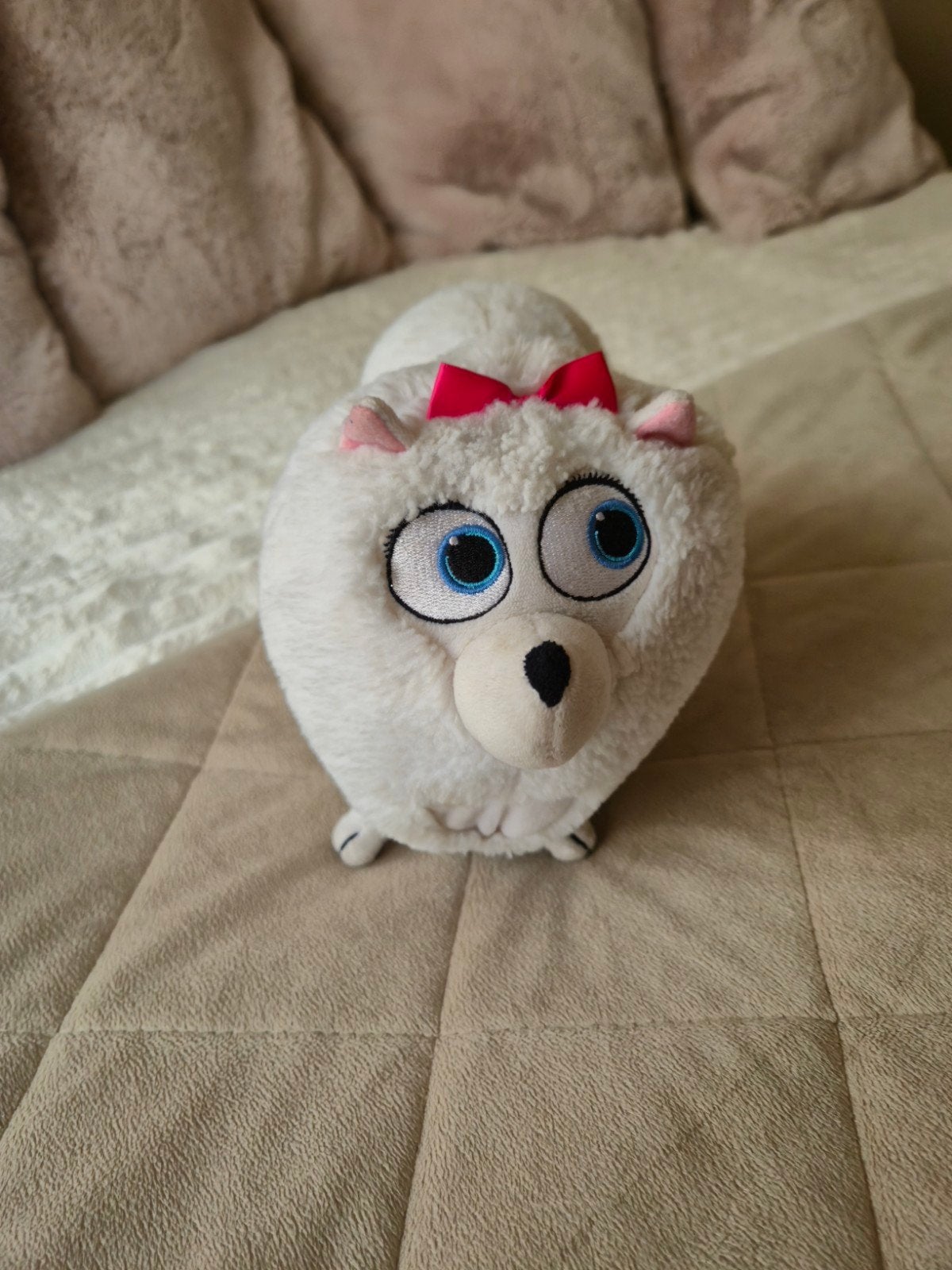 Schattige witte knuffel met roze strik, Gebruikt, Overige typen, Ophalen of Verzenden, Klein (minder dan 20 cm)