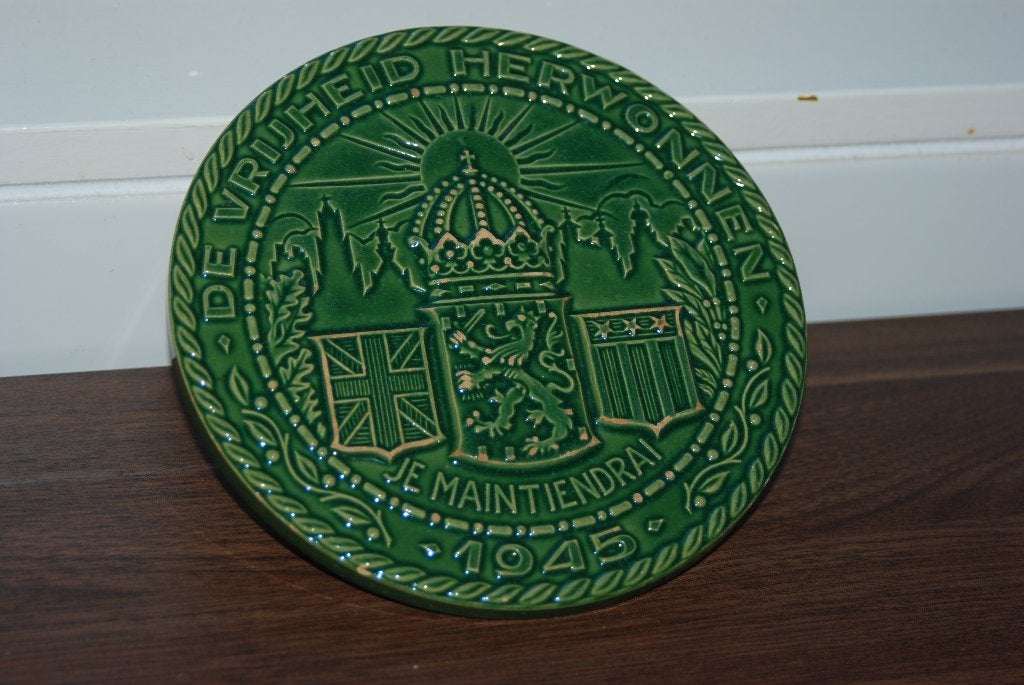 Bevrijdings plaquette 1945, Verzamelen, Militaria | Tweede Wereldoorlog, Ophalen of Verzenden, Overige soorten, Nederland, Overige typen