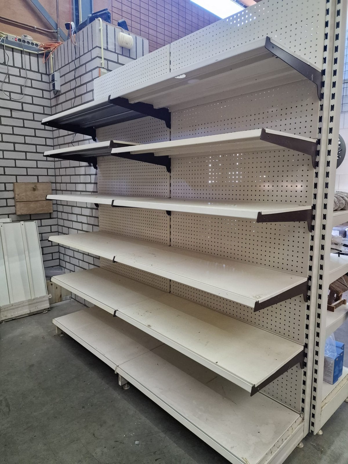 Winkelstelling - Wit - Gebruikt - 40 meter - Te Koop, Ophalen of Verzenden