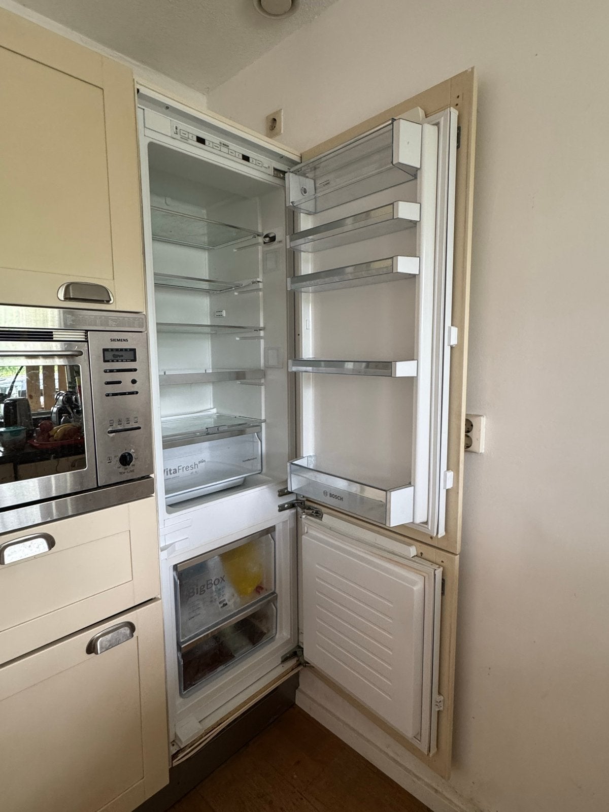 Bosch Koelkast met Vriesvak - VitaFresh Plus & BigBox, Witgoed en Apparatuur, Koelkasten en IJskasten, Ophalen, 150 tot 200 liter