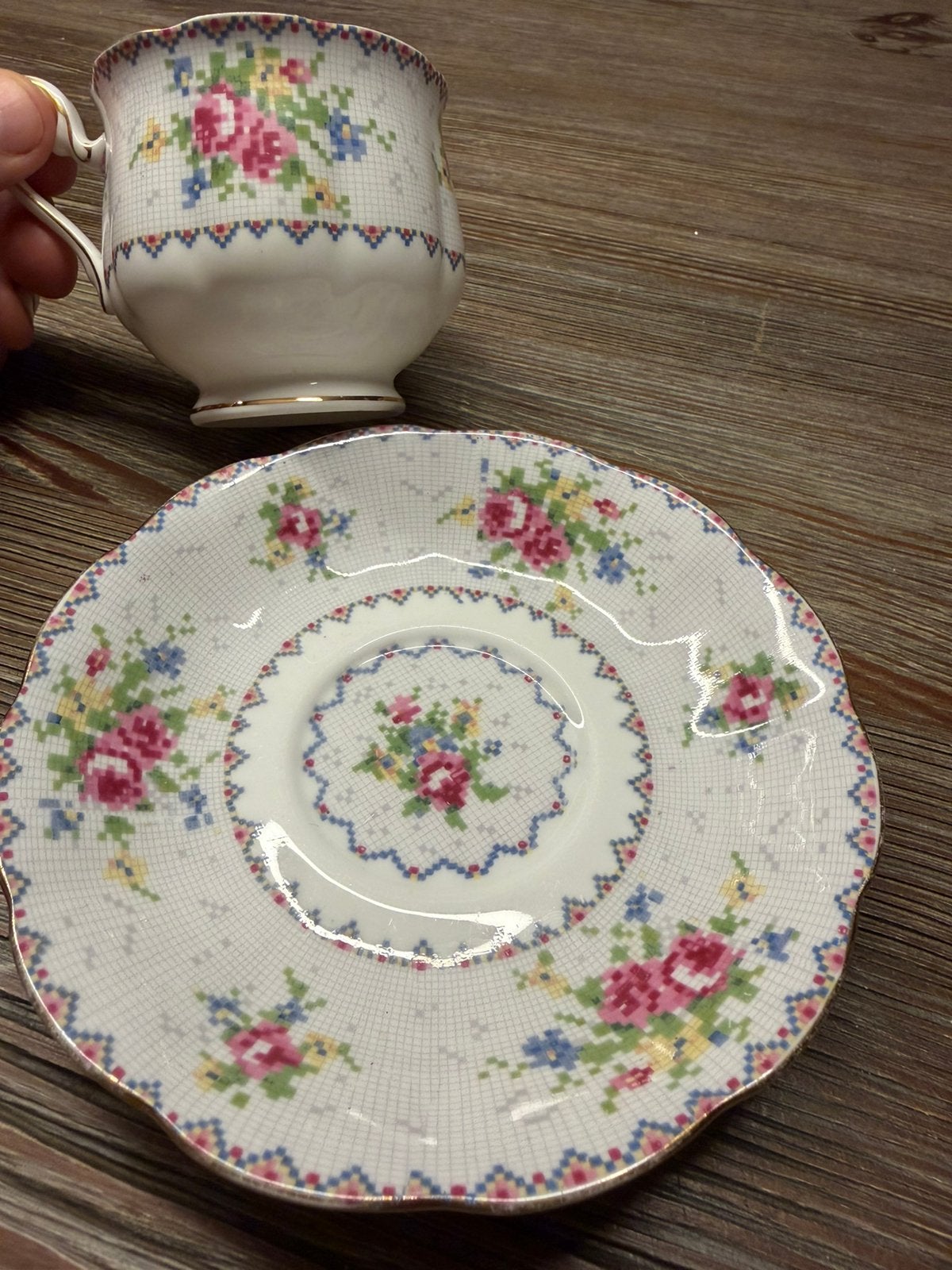 Royal Albert Petit Point kop en schotel Bone China, Ophalen of Verzenden