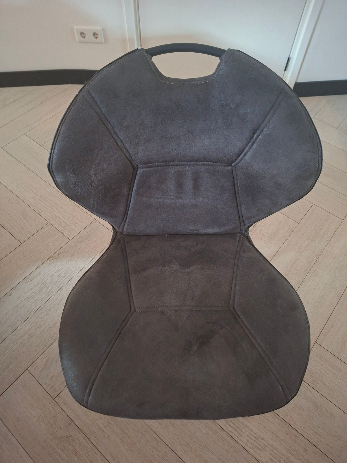 6 eetkamerstoelen (4 grijs, 2 groen) van Pronto Wonen, Ophalen, Gebruikt, Overige kleuren, Onbekend