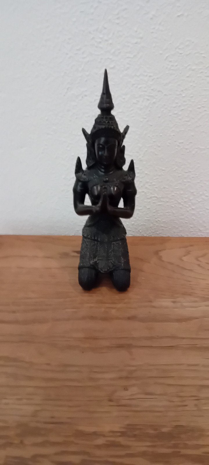 Oosters beeldje, knielende figuur,, Ophalen, Overige onderwerpen, Minder dan 20 cm, Zwart