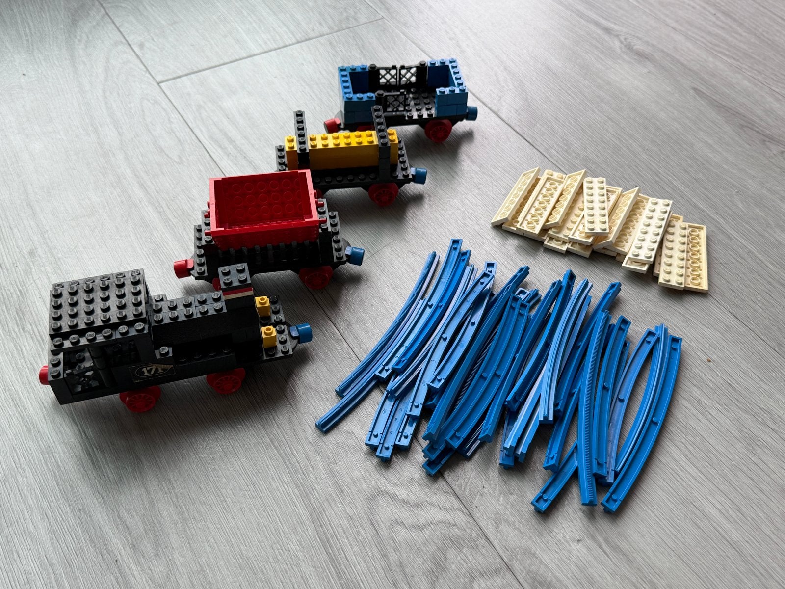 Lego Trein 171 met wagons en rails - bijna compleet, Kinderen en Baby's, Speelgoed | Duplo en Lego, Gebruikt, Overige thema's