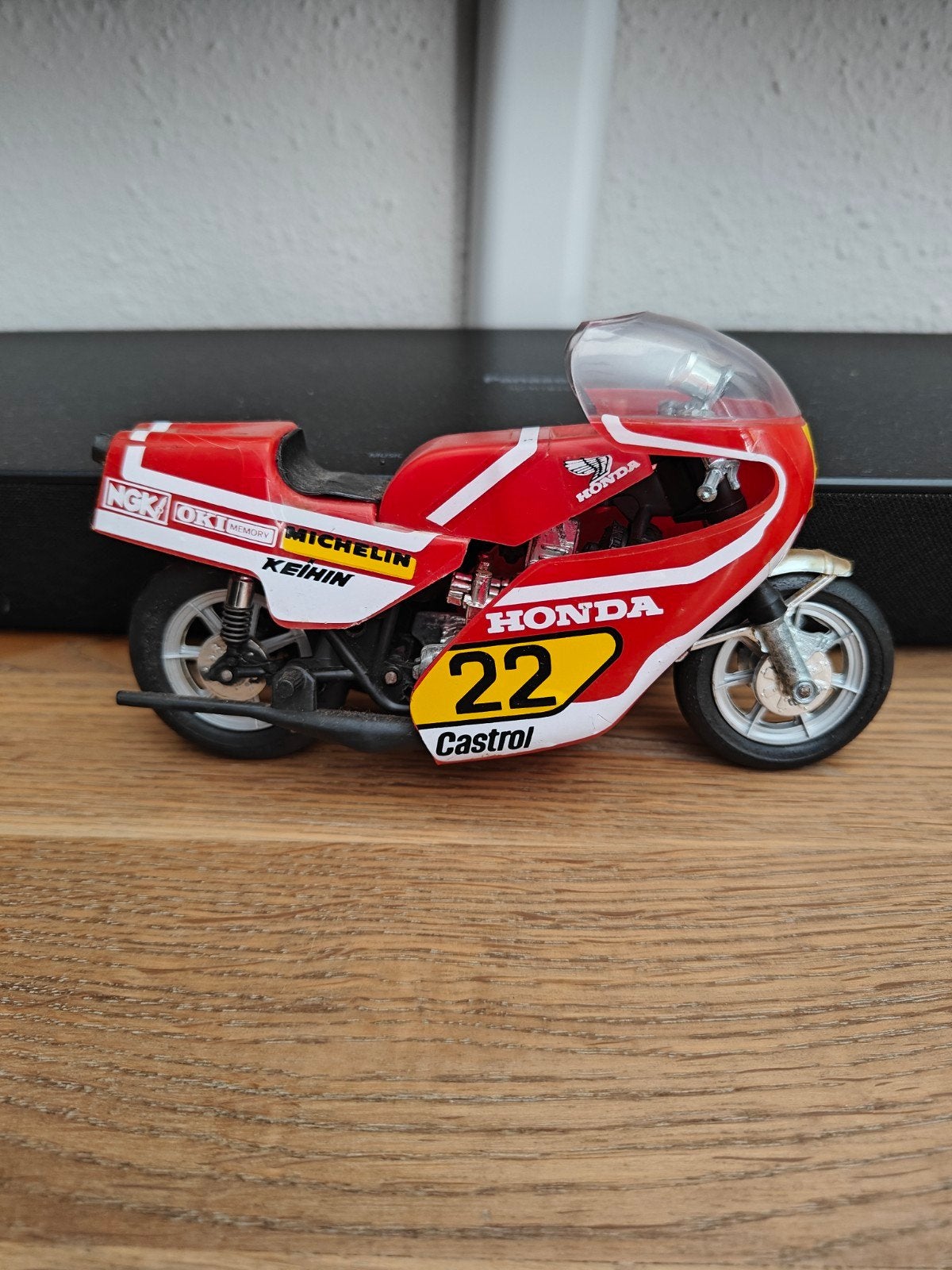 Zeer nette jaren 70 Honda 500cc racer, Hobby en Vrije tijd, Modelauto's | 1:5 tot 1:12, Ophalen of Verzenden, Gebruikt, 1:9 t/m 1:12