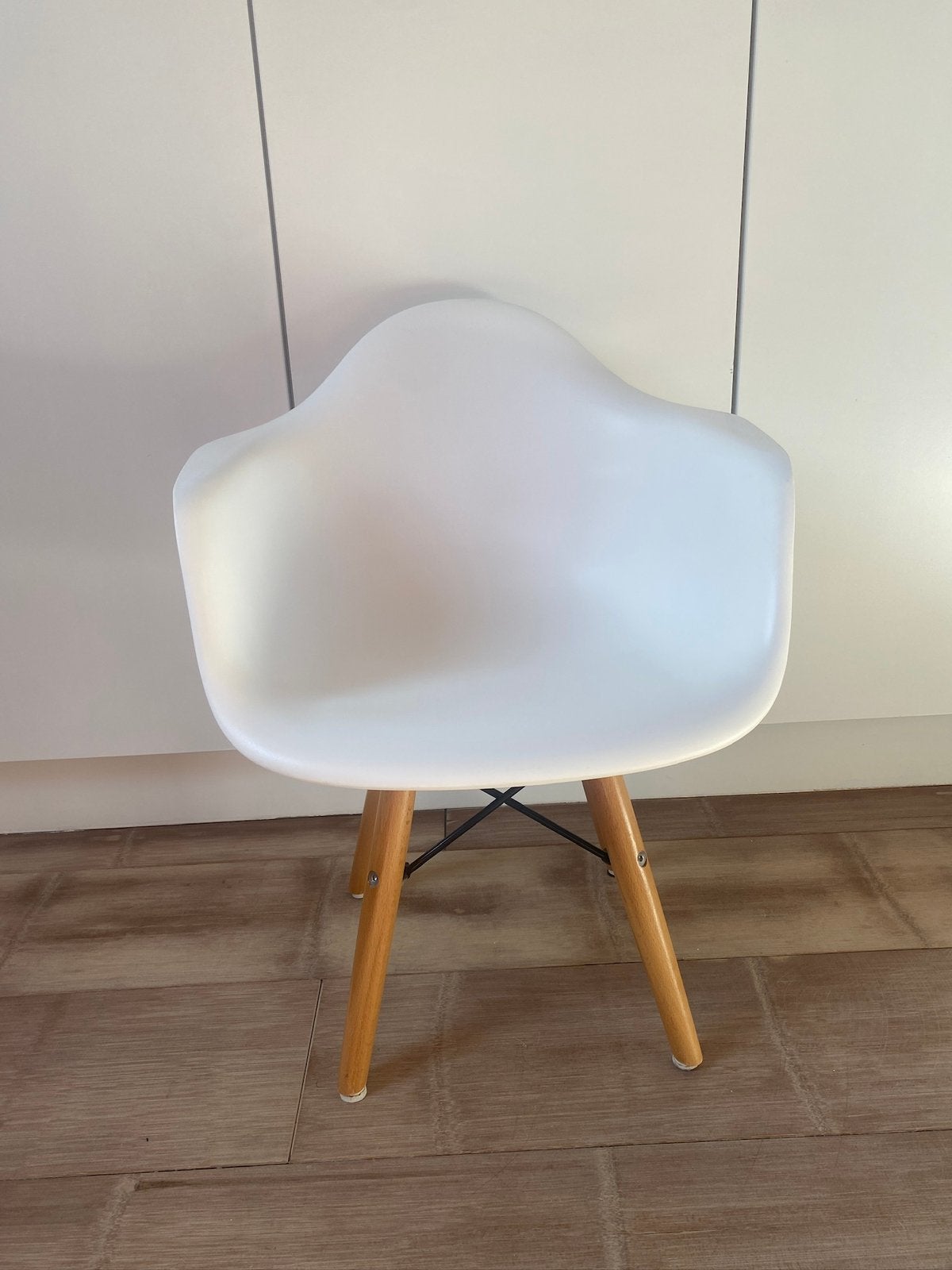 Stoel voor kind - Eames replica, Ophalen, Zo goed als nieuw, Stoel(en)