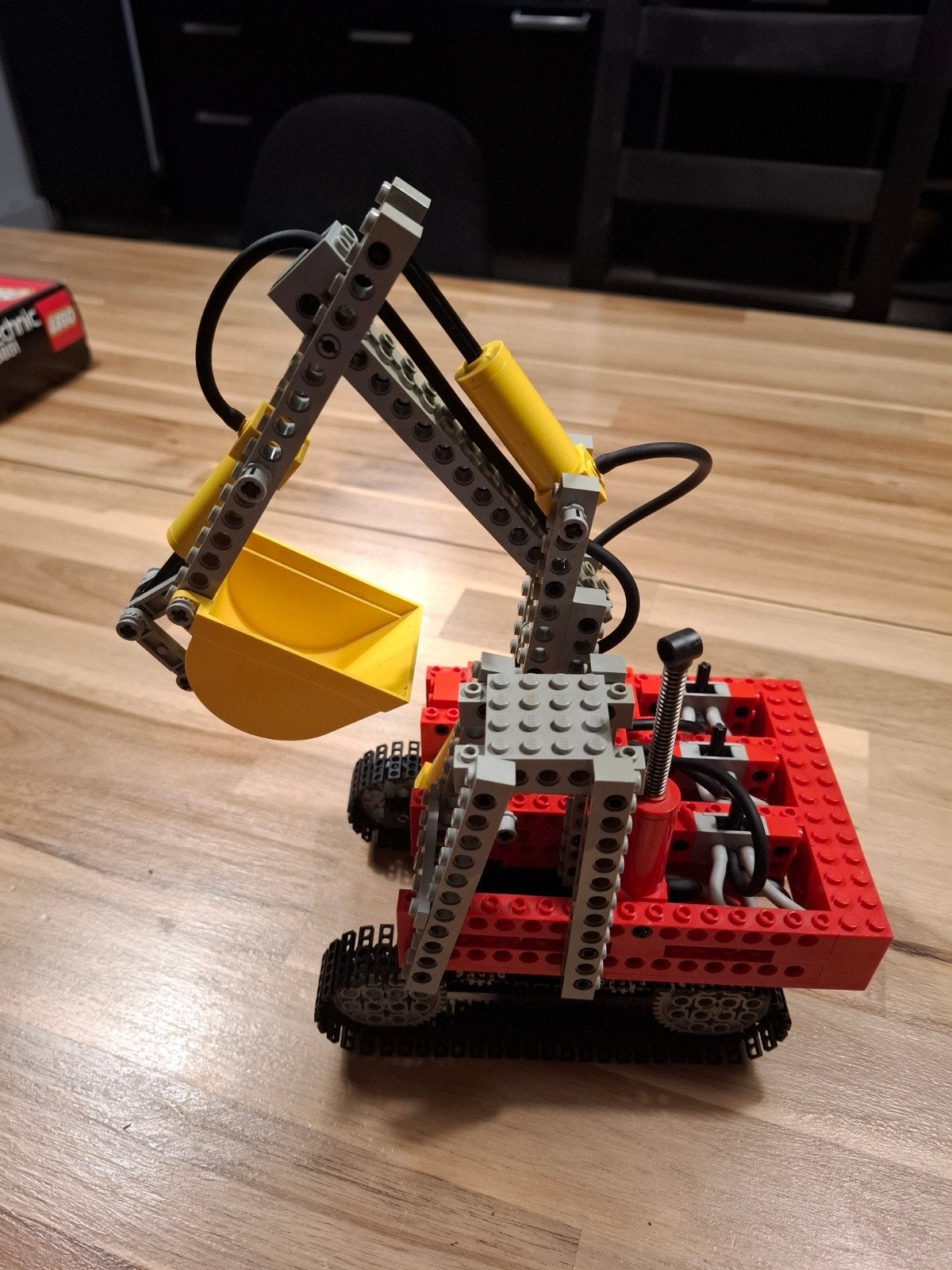 8851 Excavator LEGO Technic Pneumatic, Compleet, Gebruikt, Lego, Ophalen of Verzenden