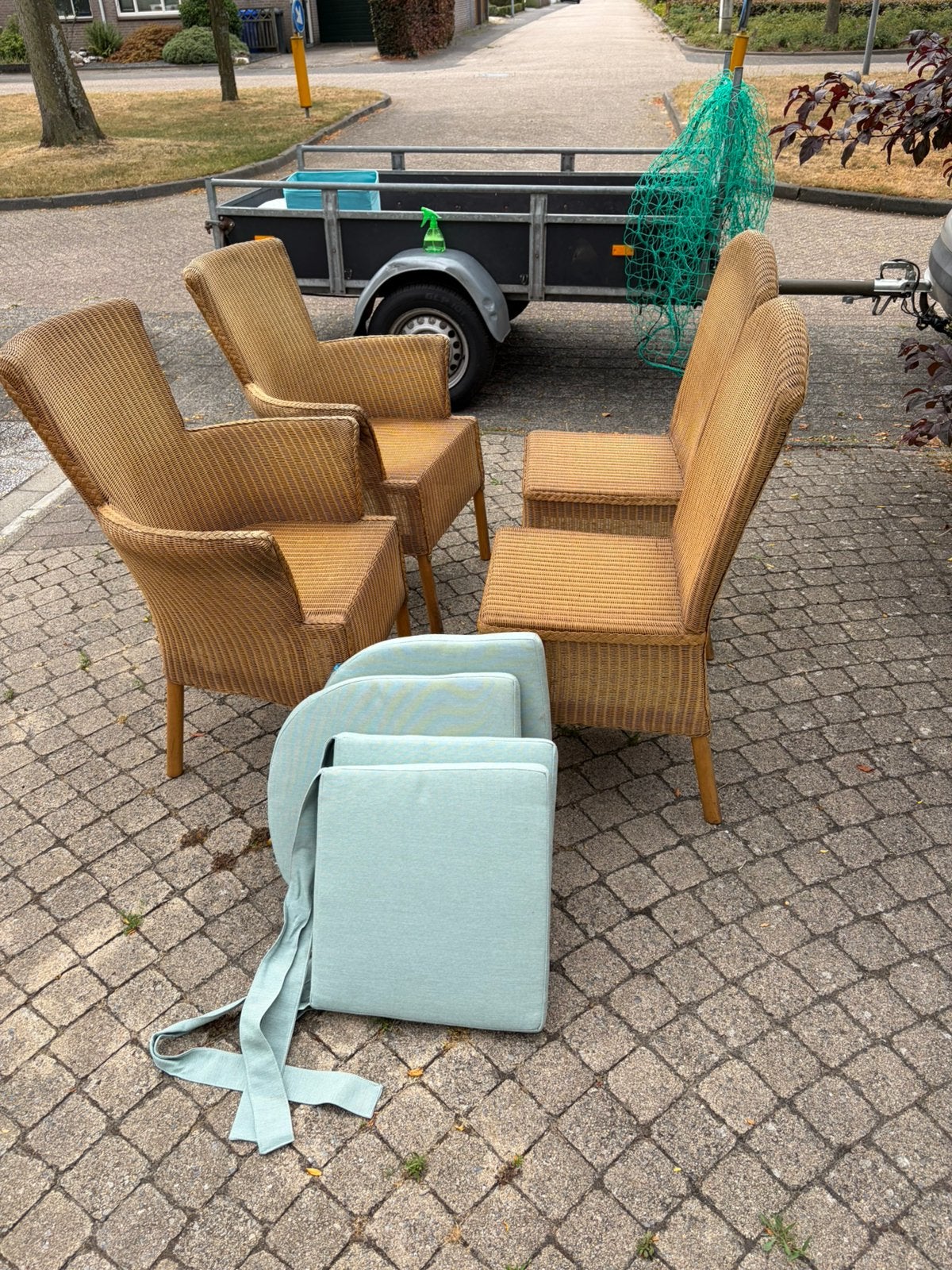 Gratis Eettafel met 4 stoelen., Ophalen, Kersenhout, 50 tot 100 cm, 150 tot 200 cm