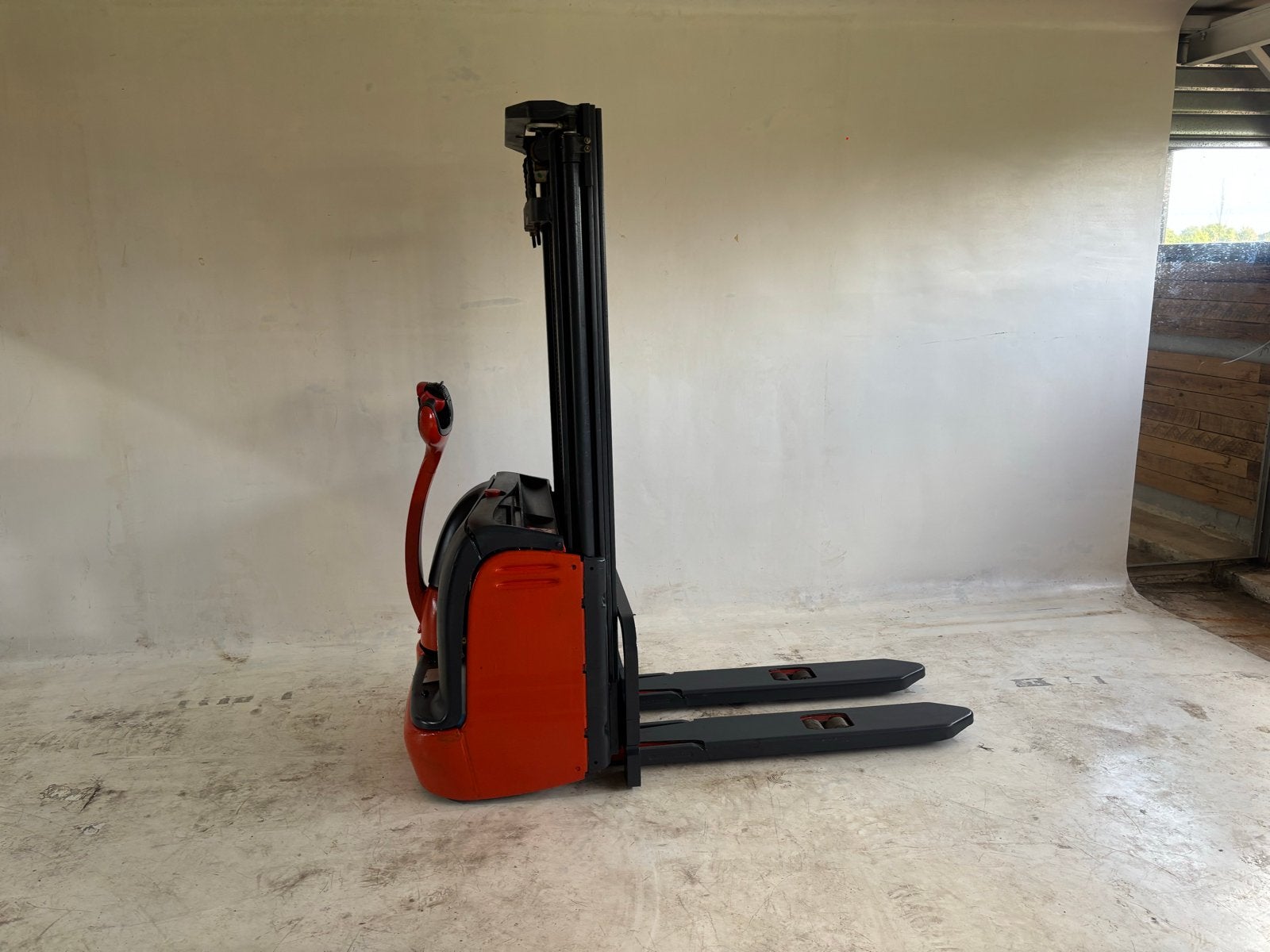 Fenwick-Linde L10-379 Stapelaar - 1000 kg hefcapaciteit, Ophalen, Gebruikt