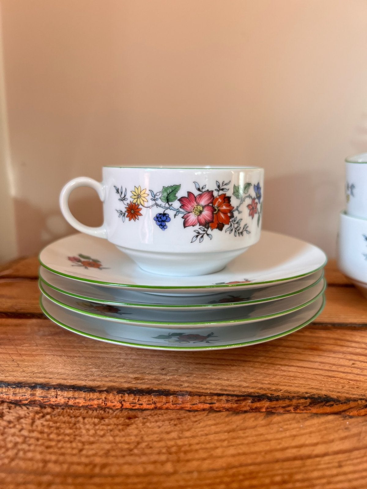 Set van 4 retro tasjes en onderbordjes Bareuther flowerpower, Antiek en Kunst, Verzenden