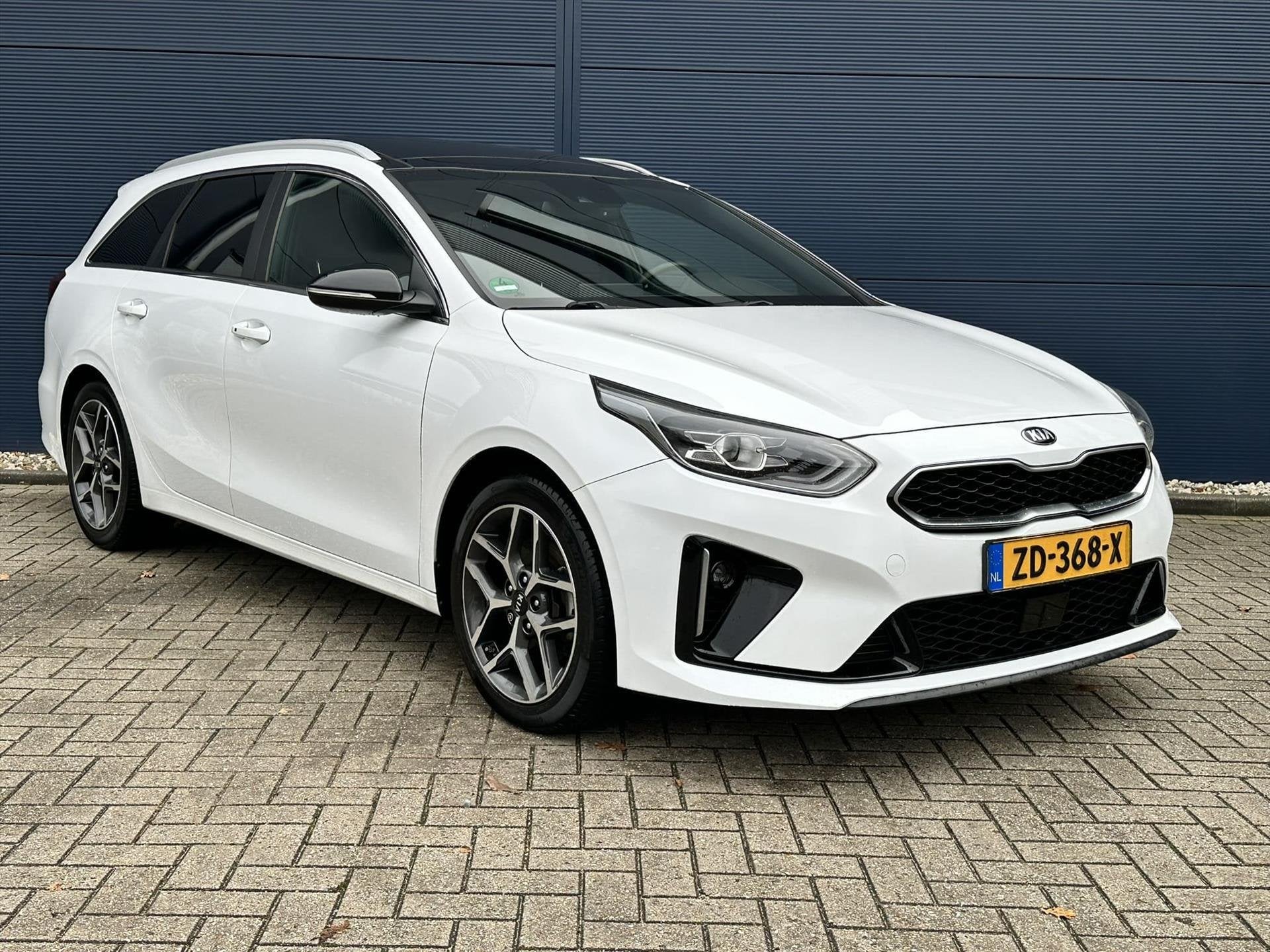 Kia Ceed Sportswagon Sw 1.0 T-GDi 120pk GT-Line | Schuif-Kan, Auto's, Voorwielaandrijving, Gebruikt, Wit, Grijs