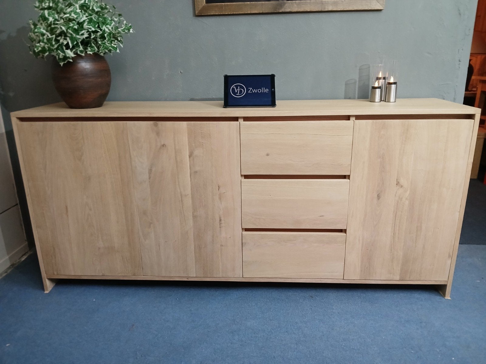 Greeploos dressoir met laden en deuren massief eiken op maat, Eikenhout, Ophalen of Verzenden, 200 cm of meer, Greeploos