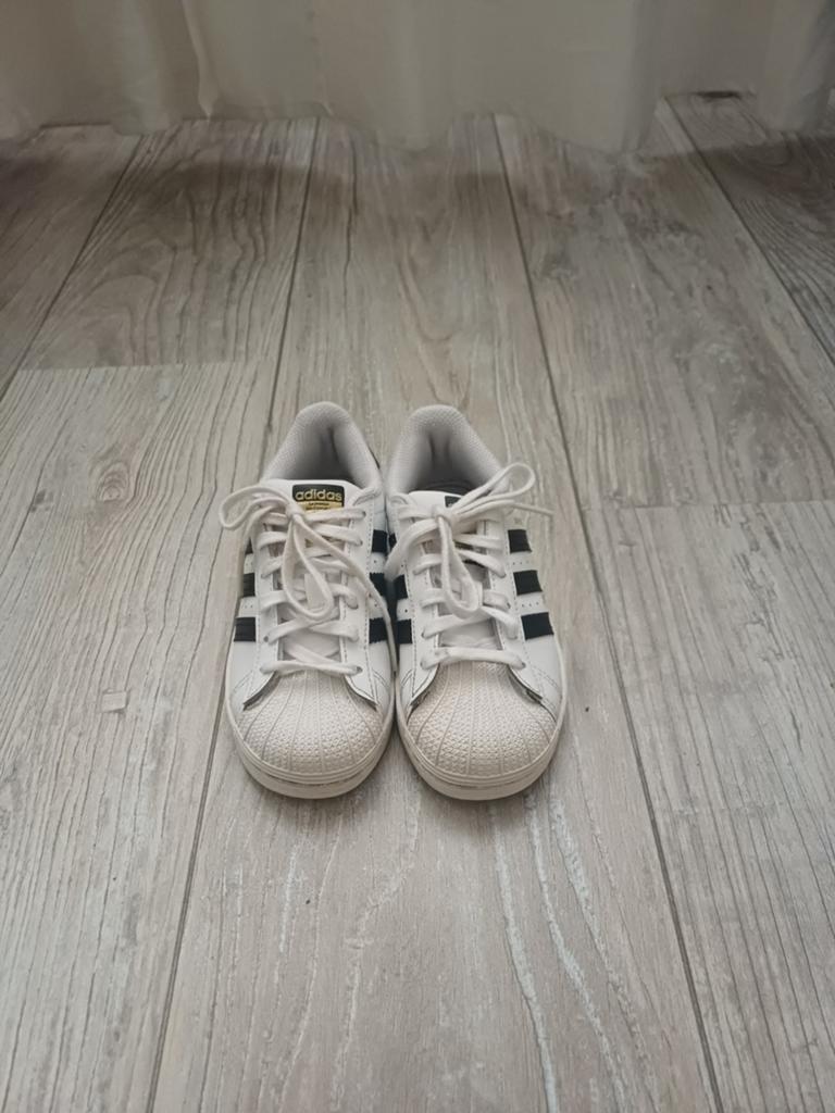 Adidas Superstar maat 29, Ophalen of Verzenden, Jongen of Meisje