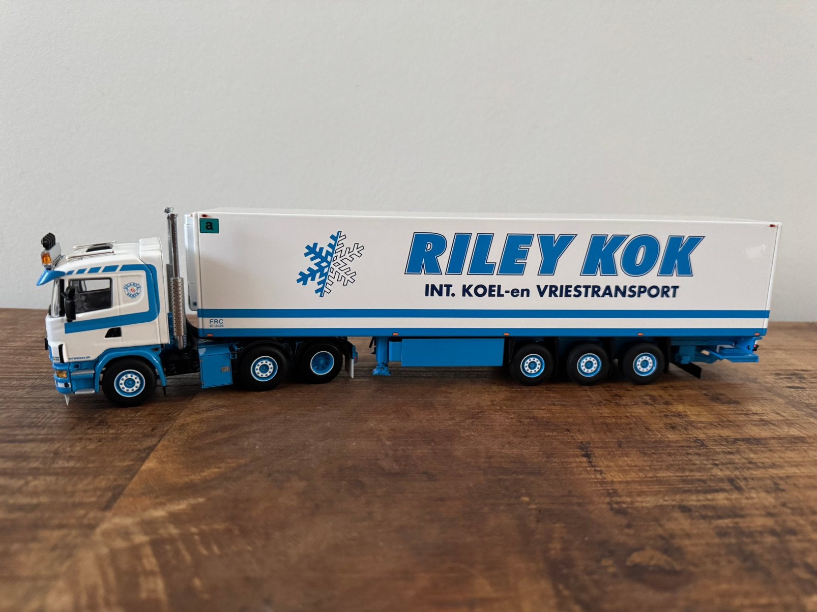 Wsi Scania - Riley Kok, Ophalen of Verzenden, Nieuw, Bus of Vrachtwagen, Wsi