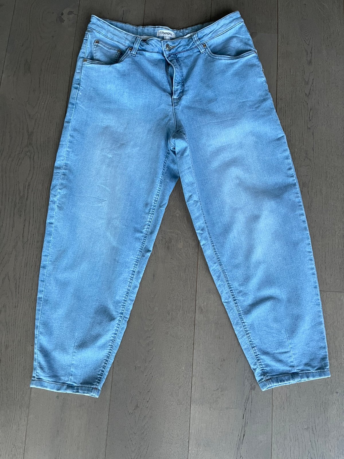 Bonprix barrel broek, lichtblauw, stretch. Mt.44, Ophalen of Verzenden, Zo goed als nieuw, Blauw, W33 - W36 (confectie 42/44)