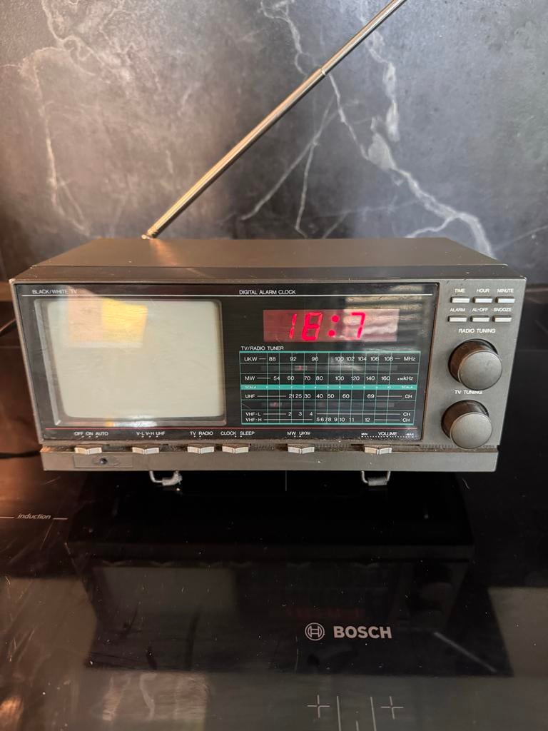 ONWA TVR-705: Vintage Zwart-wit TV, Radio & Wekker Jaren '80, Audio, Tv en Foto, Vintage Televisies, Ophalen of Verzenden, Gebruikt